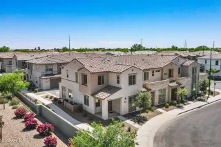 Photo #3: 7026023 Listing