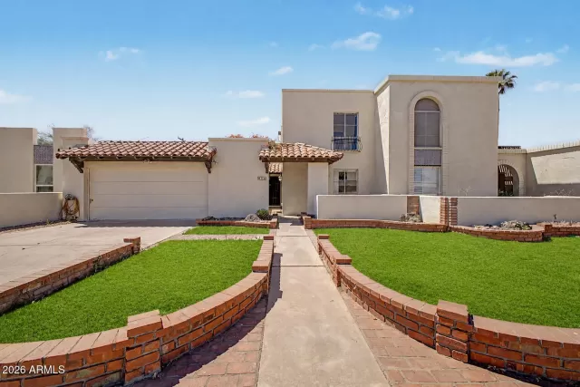 MLS: 7026144 Condo For Sale