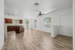 Photo #3: 7026357 Listing
