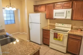 Photo #4: 7026634 Listing