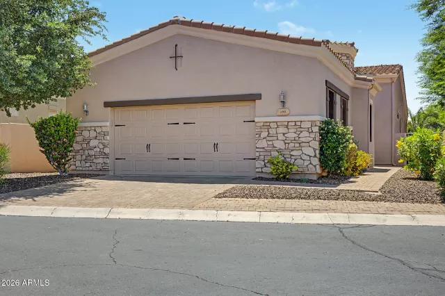 MLS: 7026732 Condo For Sale