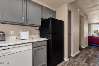 Photo #2: 7026747 Listing