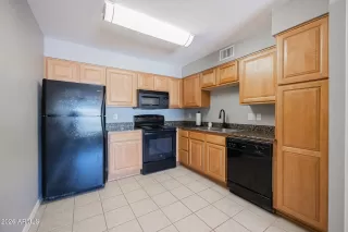 Photo #6: 7027158 Listing 