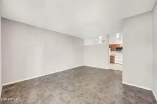 Photo #5: 7027199 Listing 