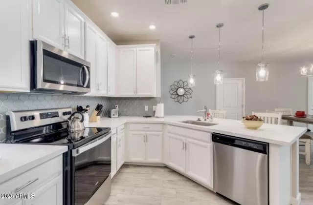 MLS: 7027274 Condo For Sale