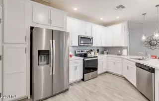 Photo #1: 7027274 Listing 
