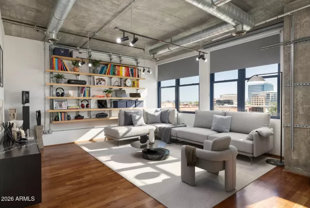 MLS: 7027291 Condo For Sale