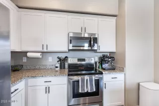 Photo #6: 7027329 Listing 