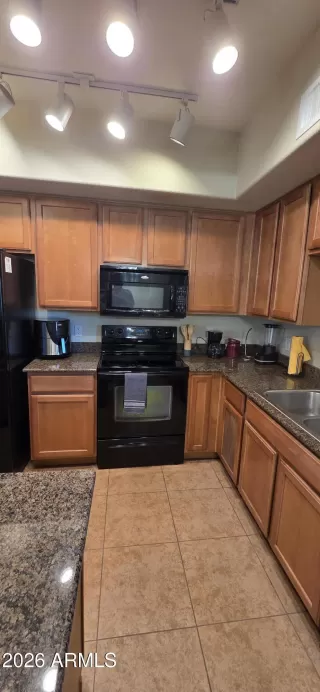 Photo #4: 7027449 Listing