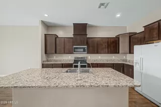 Photo #6: 7027451 Listing 
