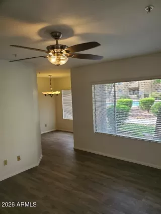 Photo #6: 7027722 Listing