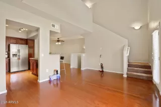 Photo #2: 7027935 Listing 