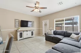 Photo #5: 7027954 Listing