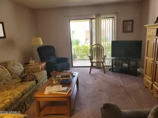 Photo #3: 7027966 Listing