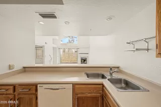 Photo #6: 7027973 Listing