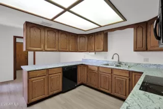 Photo #6: 7028490 Listing