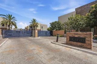 Photo #1: 7028505 Listing