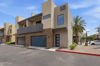 Photo #3: 7028505 Listing