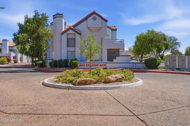 MLS: 7028571 Condo For Sale