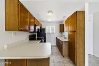 Photo #5: 7028615 Listing