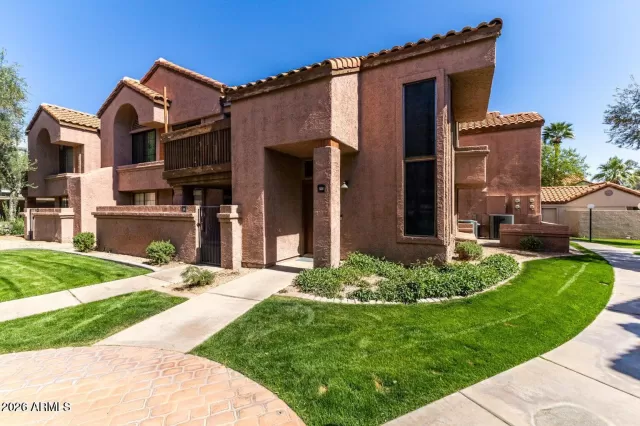 MLS: 7028692 Condo For Sale