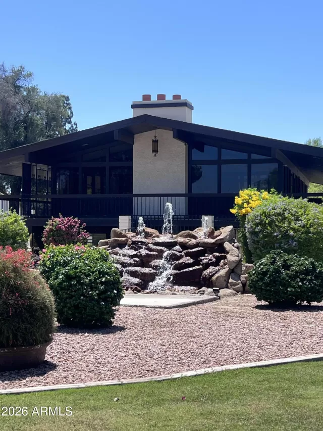 MLS: 7028699 Condo For Sale