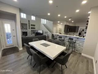 Photo #1: 7029011 Listing 