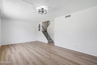 Photo #3: 7029028 Listing 