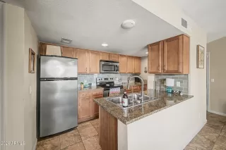 Photo #6: 7029107 Listing 