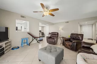 Photo #6: 7029543 Listing 