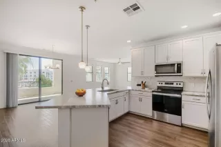 Photo #2: 7029626 Listing