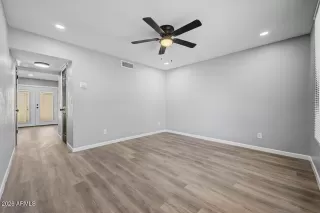 Photo #5: 7029874 Listing