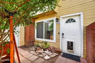 Photo #4: 7030094 Listing
