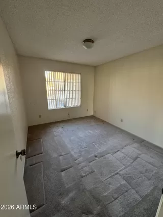 Photo #6: 7030941 Listing