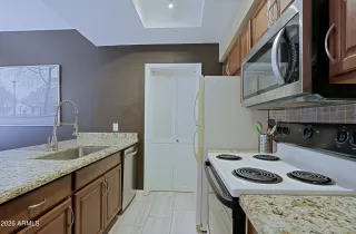 Photo #6: 7031621 Listing