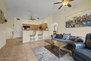 Photo #4: 7031706 Listing