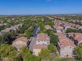 Photo #2: 7031800 Listing 
