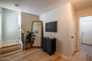 Photo #4: 7031800 Listing 