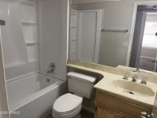 Photo #6: 7032160 Listing