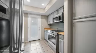 Photo #5: 7032267 Listing 