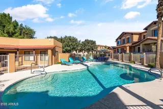 Photo #4: 7032542 Listing 