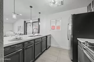 Photo #6: 7032676 Listing