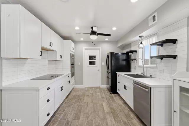 MLS: 7032726 Condo For Sale