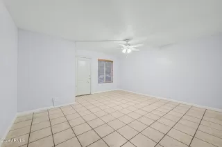 Photo #5: 7033038 Listing 