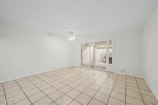 Photo #6: 7033038 Listing 