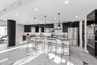 Photo #6: 7033481 Listing