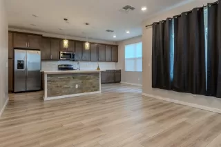 Photo #4: 7033535 Listing