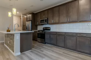 Photo #6: 7033535 Listing