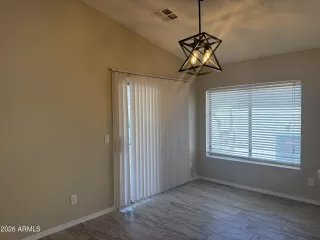 Photo #6: 7033667 Listing