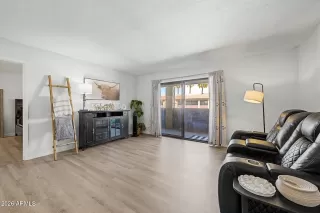 Photo #3: 7033745 Listing 